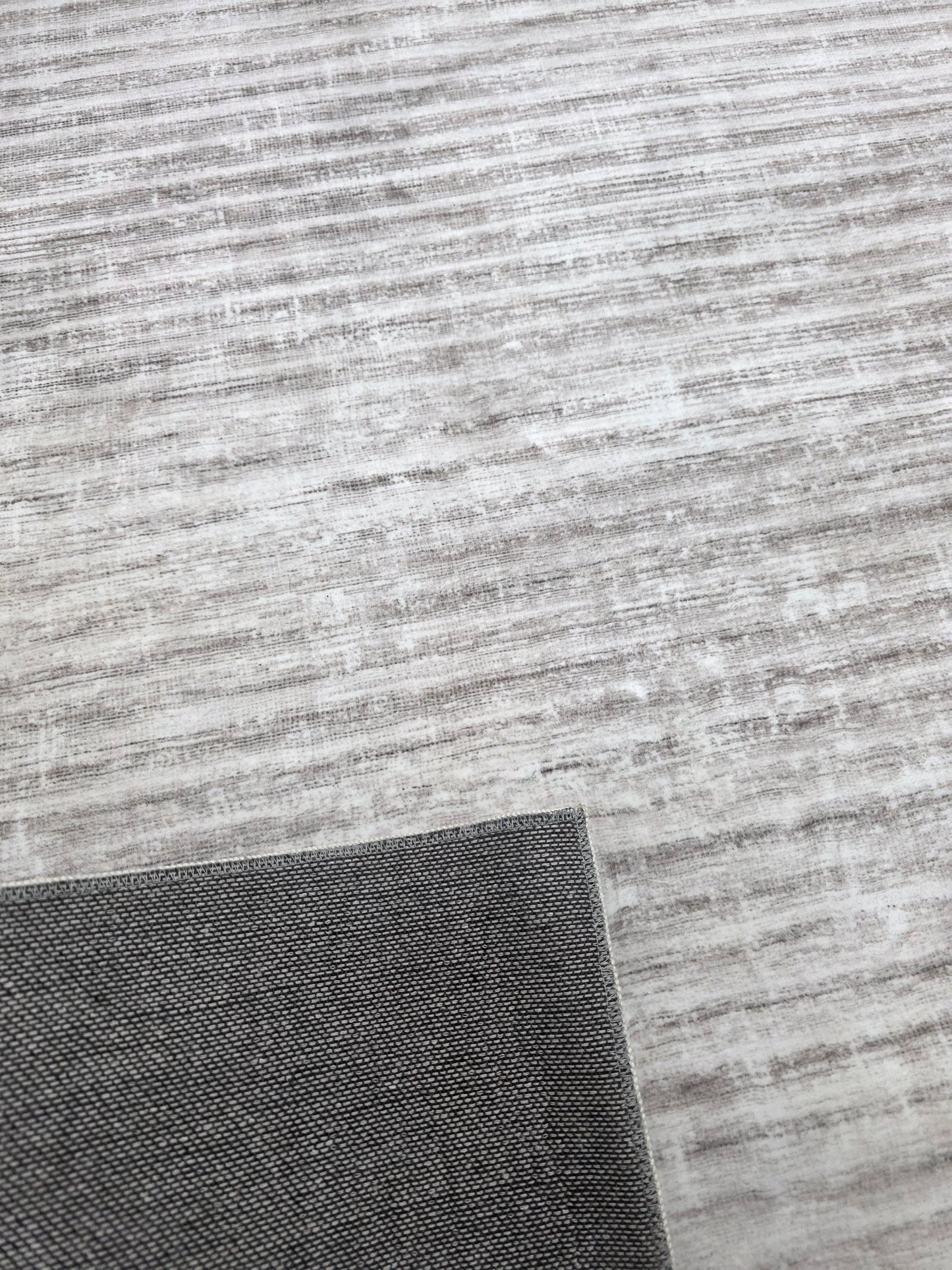 Alfombra Lineal Gris Neblina