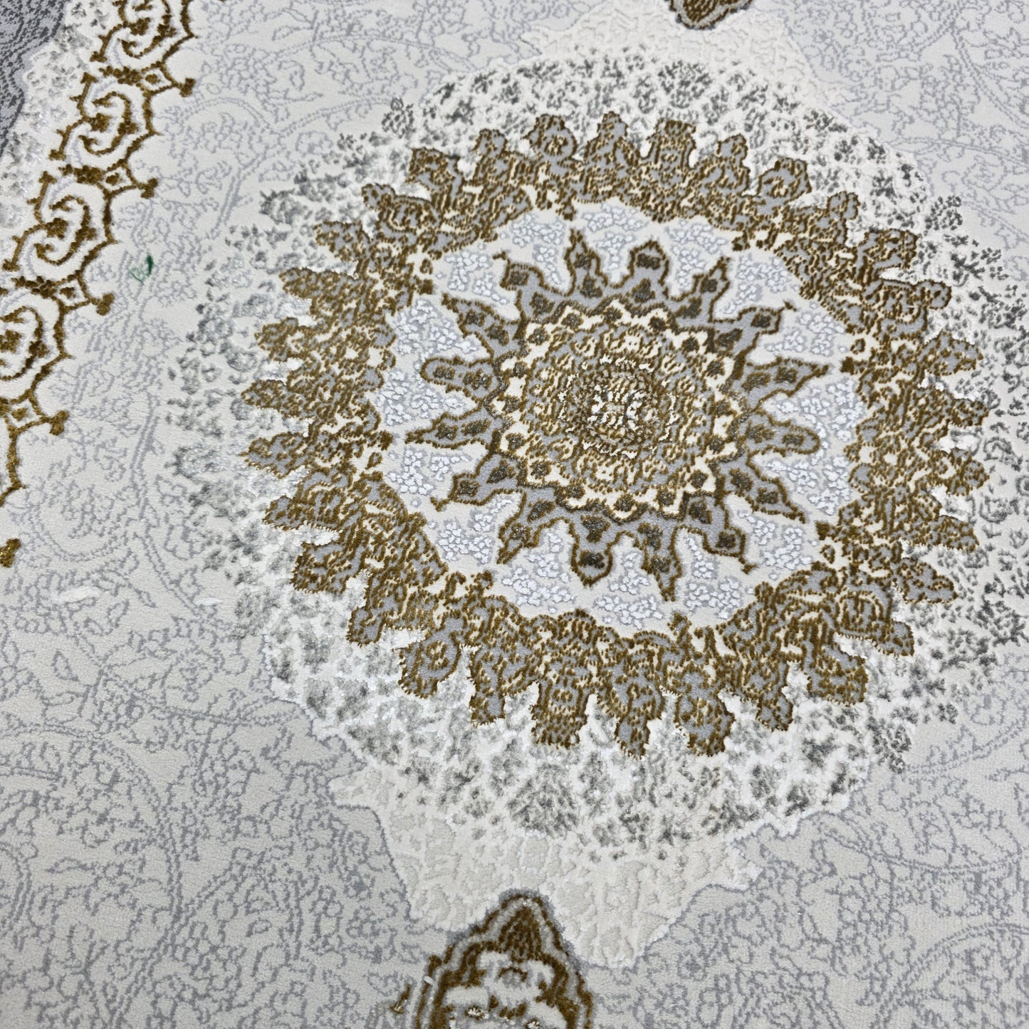 Alfombra NADOR Crema y Gris Claro con Medallón Clásico y Detalles Elegantes ✨🤍🩶 — Estilo Turco Sofisticado para Salón, Dormitorio y Pasillo