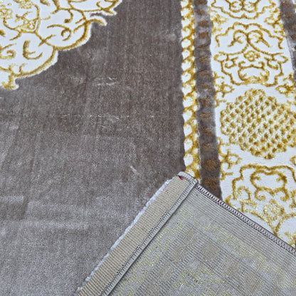 Alfombra Diseño Khanjar Marrón con Detalles Dorados – Elegancia Clásica Árabe