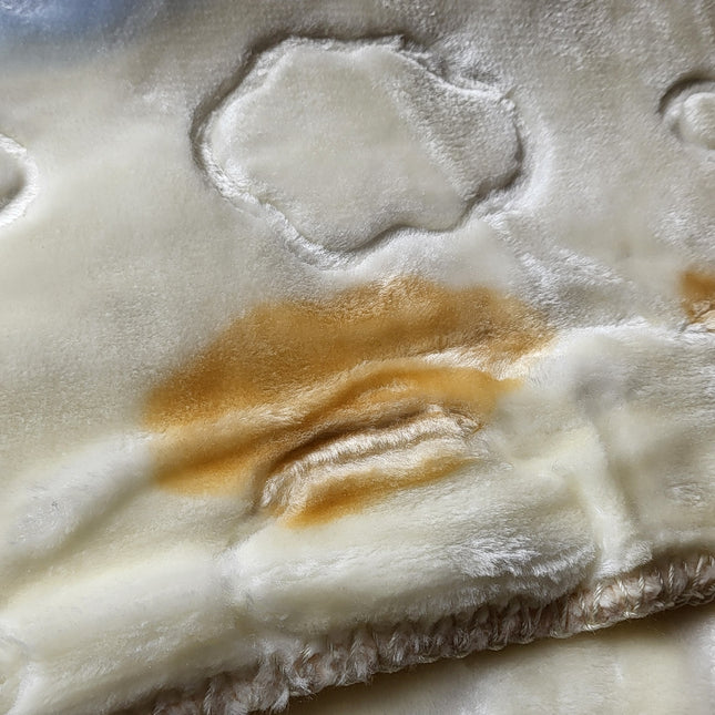 🌙🤍 Manta para Bebé – Nubes Suaves en Tonos Neutros