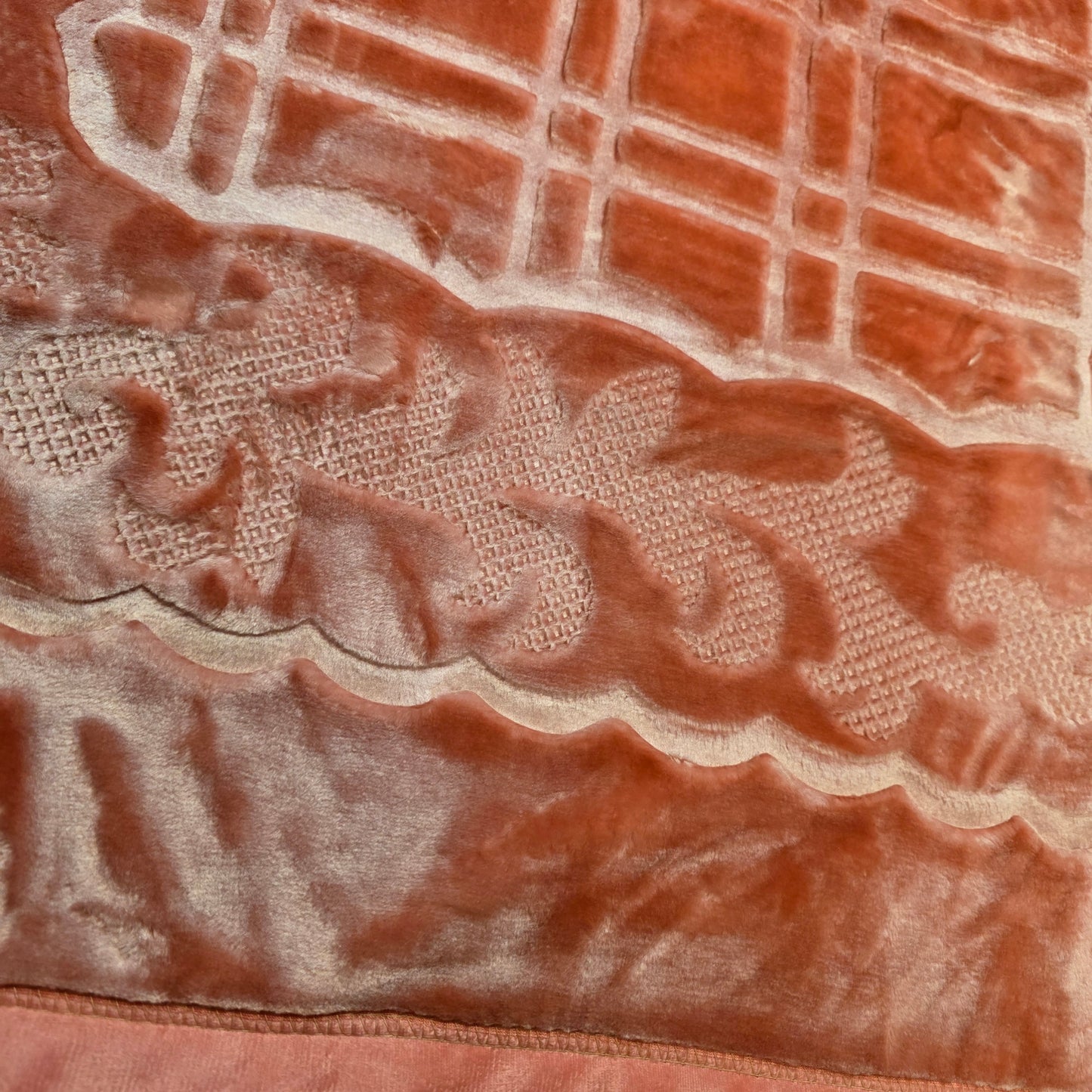 Manta de Felpa Color rosa coral oscuro  - Extra Suave y Cálida para Invierno (200x230 cm, 4,5 kg)