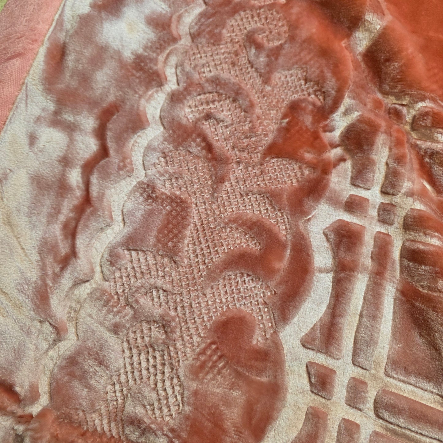 Manta de Felpa Color rosa coral oscuro  - Extra Suave y Cálida para Invierno (200x230 cm, 4,5 kg)