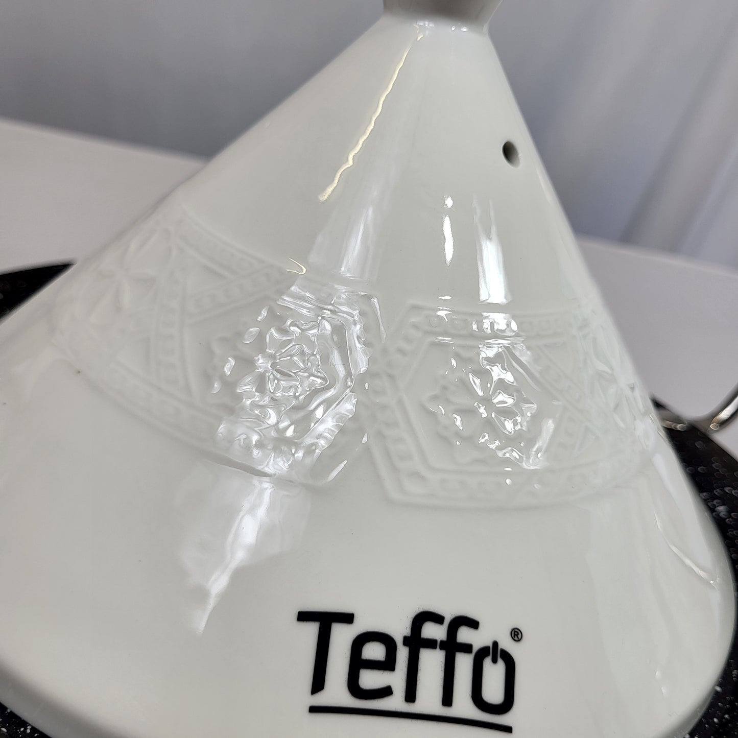 Tajine Antiadherente de 26 cm con Tapa Cerámica y Base Efecto Granito
