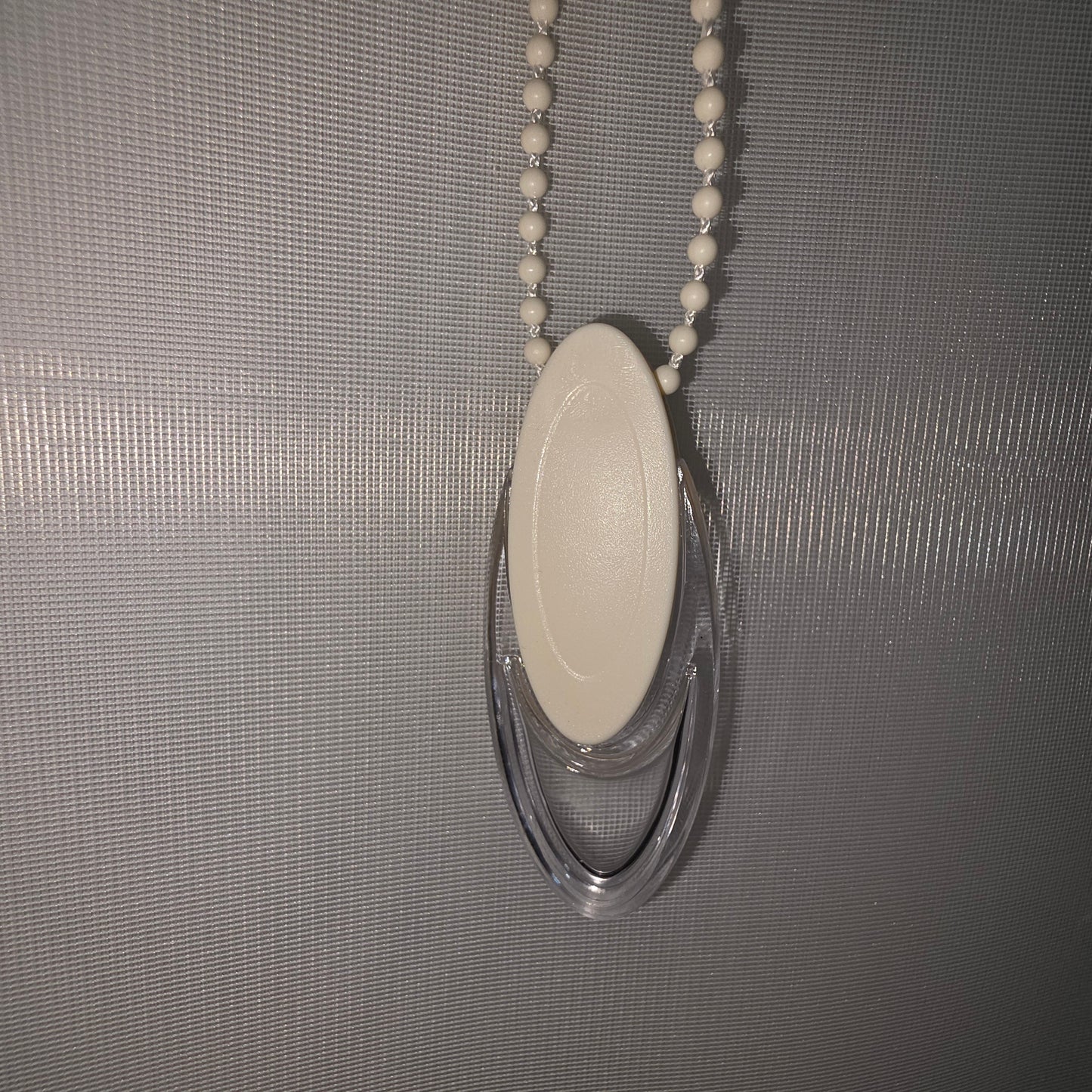 Estor Bordado Elegante de 2 Metros – Diseño Clásico en Tono Beige y Dorado - FLOR DE PIE