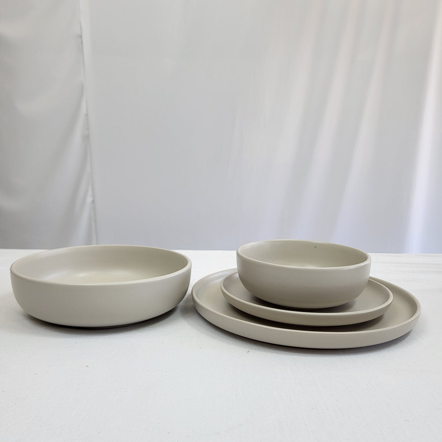 Set de Vajilla Duna Beige con Platos y Cuencos