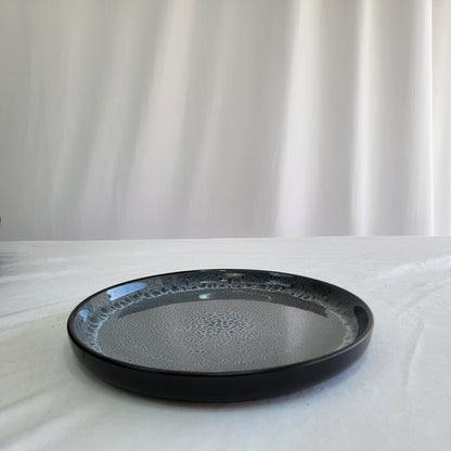 Set de Vajilla Bruma Negra con Interior Gris Jaspeado