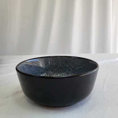 Set de Vajilla Bruma Negra con Interior Gris Jaspeado
