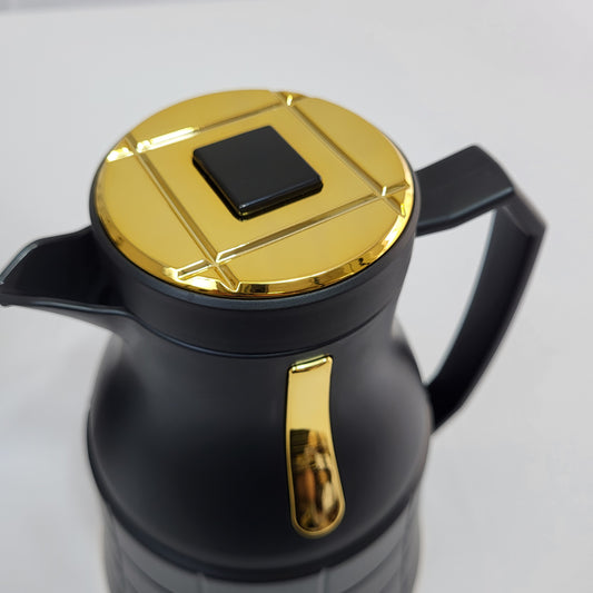 Set de 2 Termos Nara 1L + 0,6L con Diseño Cuadrado y Detalles Dorados - COLOR BLACK