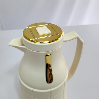 Set de 2 Termos Nara 1L + 0,6L con Diseño Cuadrado y Detalles Dorados - COLOR CREMA