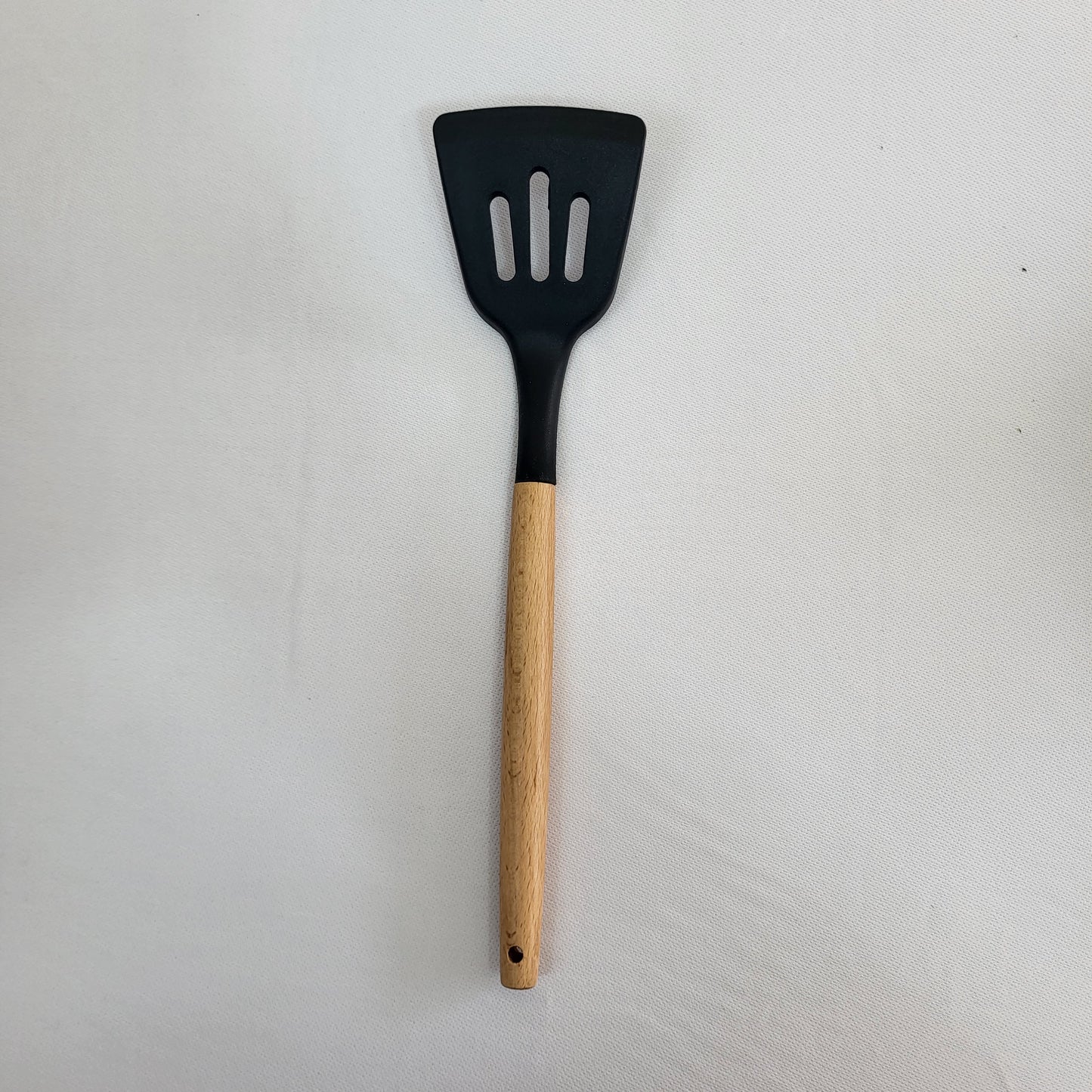 Set de 10 Utensilios de Cocina Lina con Soporte, Silicona Negra y Mango Madera