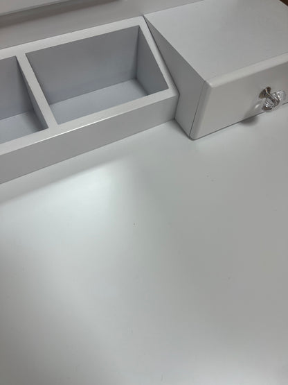 Tocador elegante blanco con taburete espejo led