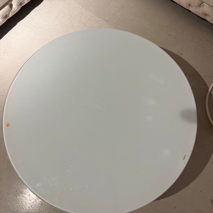 Mesa de centro de cristal blanco y patas acero dorado