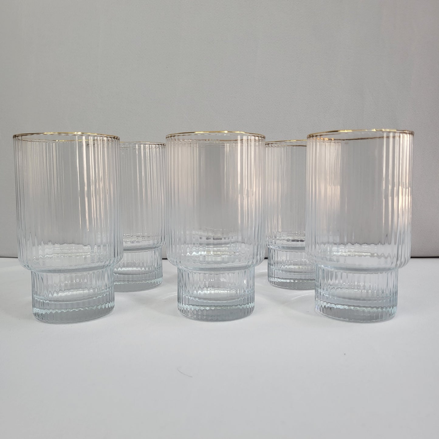 Set de 6 Vasos de Cristal Acanalado con Borde Dorado