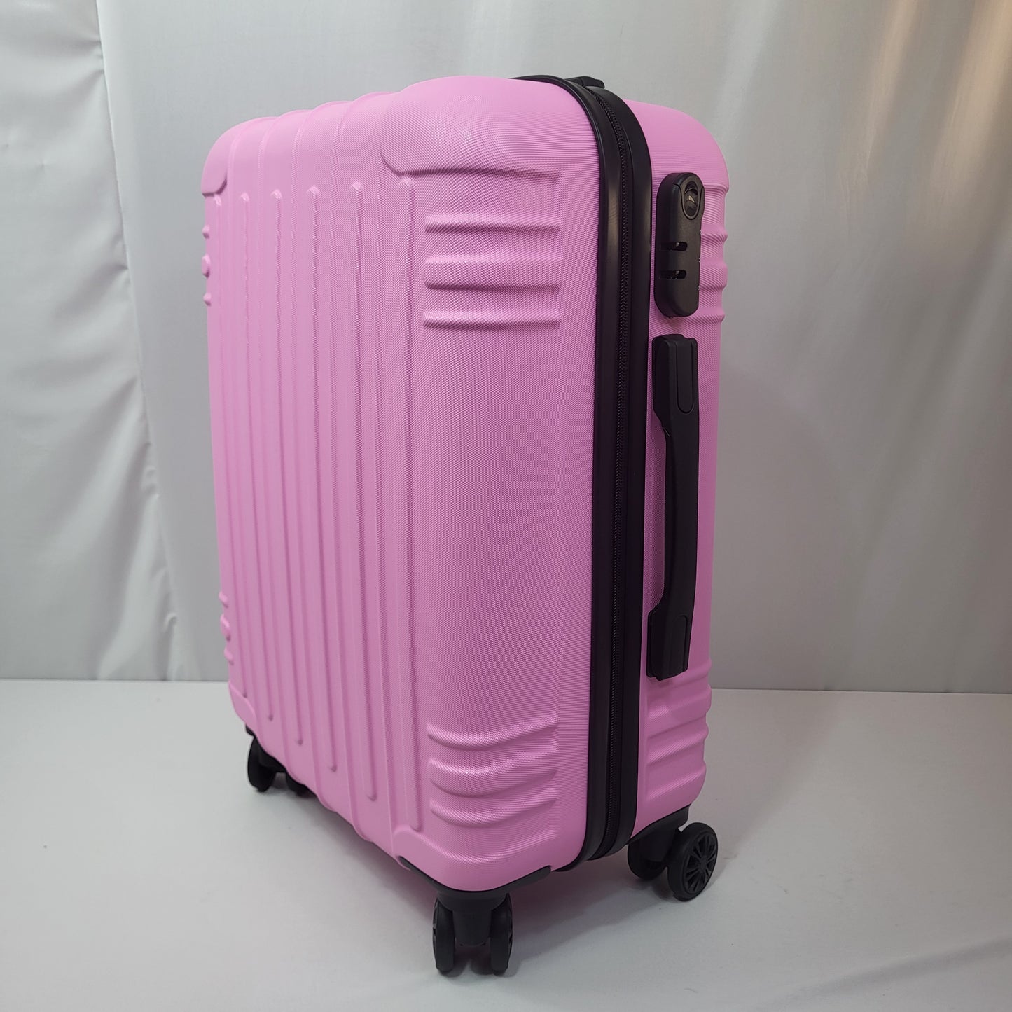 Set de Maletas Travel Pro 3 Piezas –  Rígido con Ruedas 360°