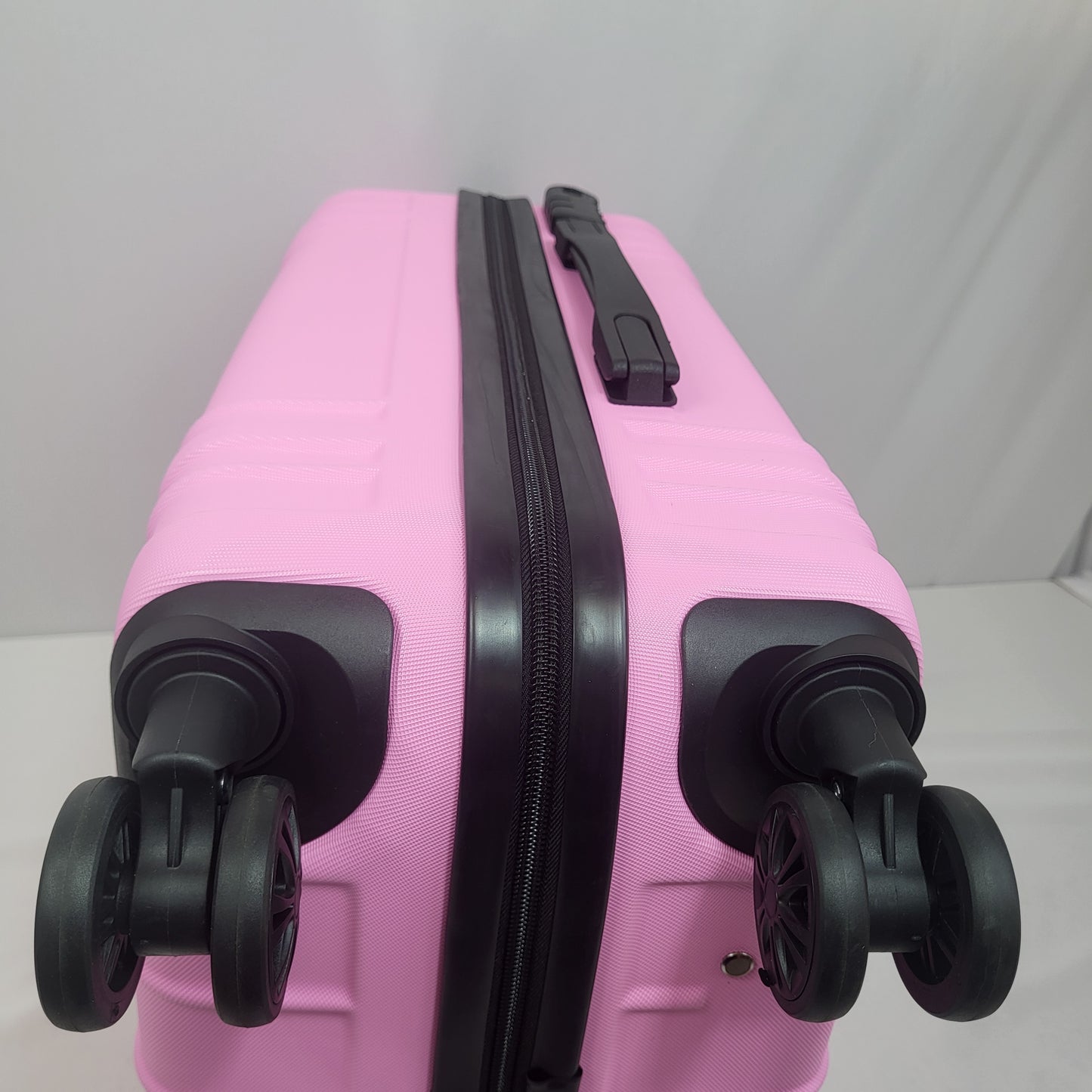 Set de Maletas Travel Pro 3 Piezas –  Rígido con Ruedas 360°