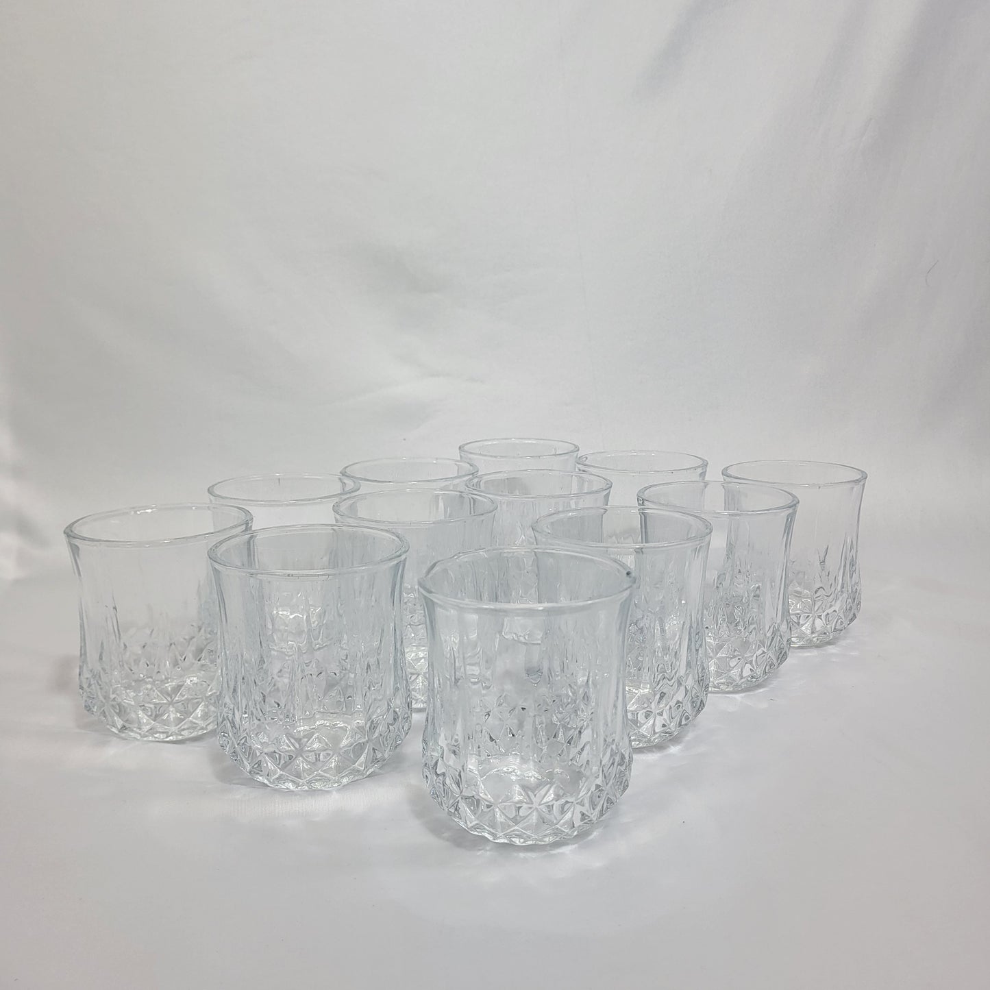 Set de 12 Vasos de Cristal Tallado con Diseño Diamante