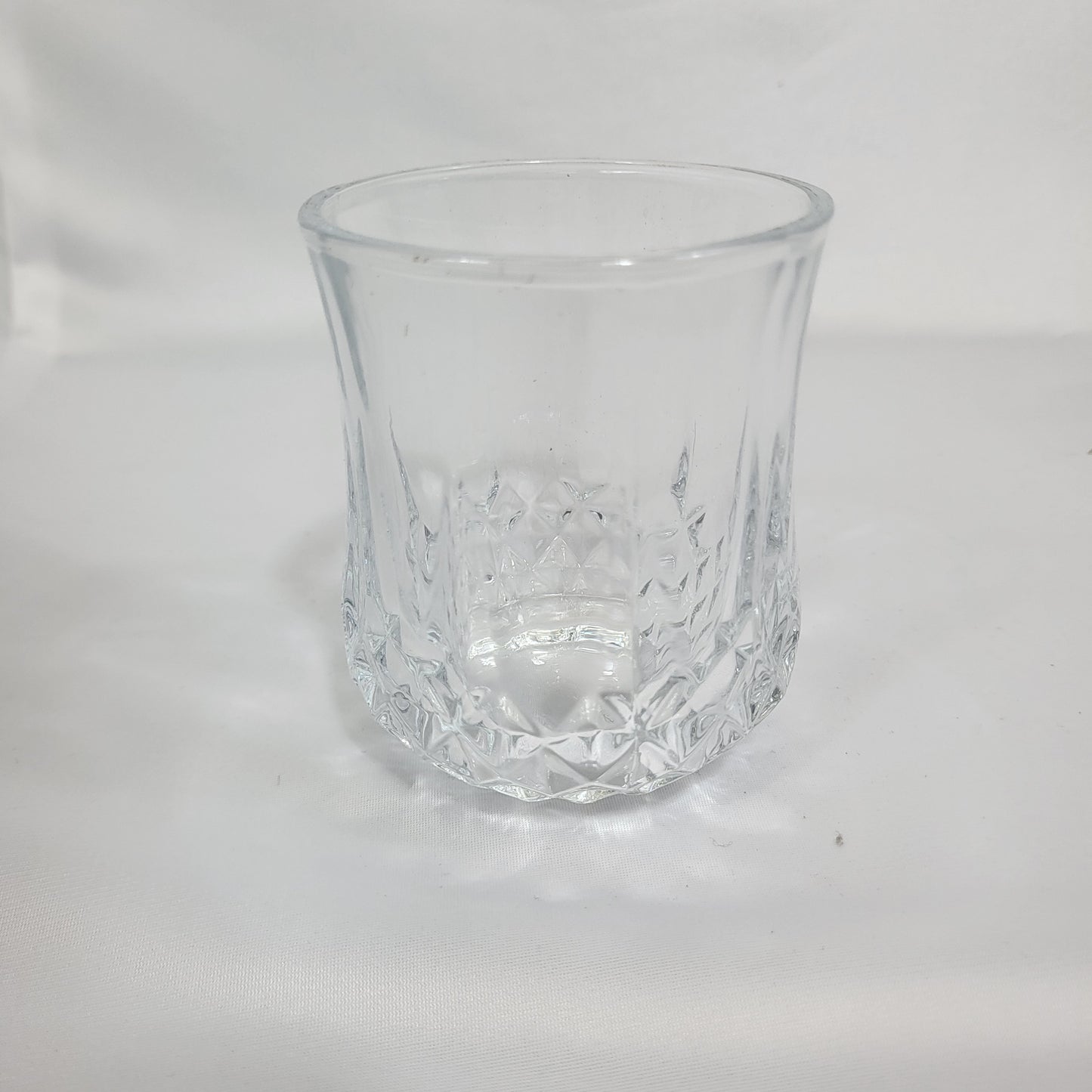 Set de 12 Vasos de Cristal Tallado con Diseño Diamante