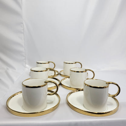 Set de 6 Tazas de Porcelana Blanca con Borde Dorado y Platillo - Queen's Porcelain