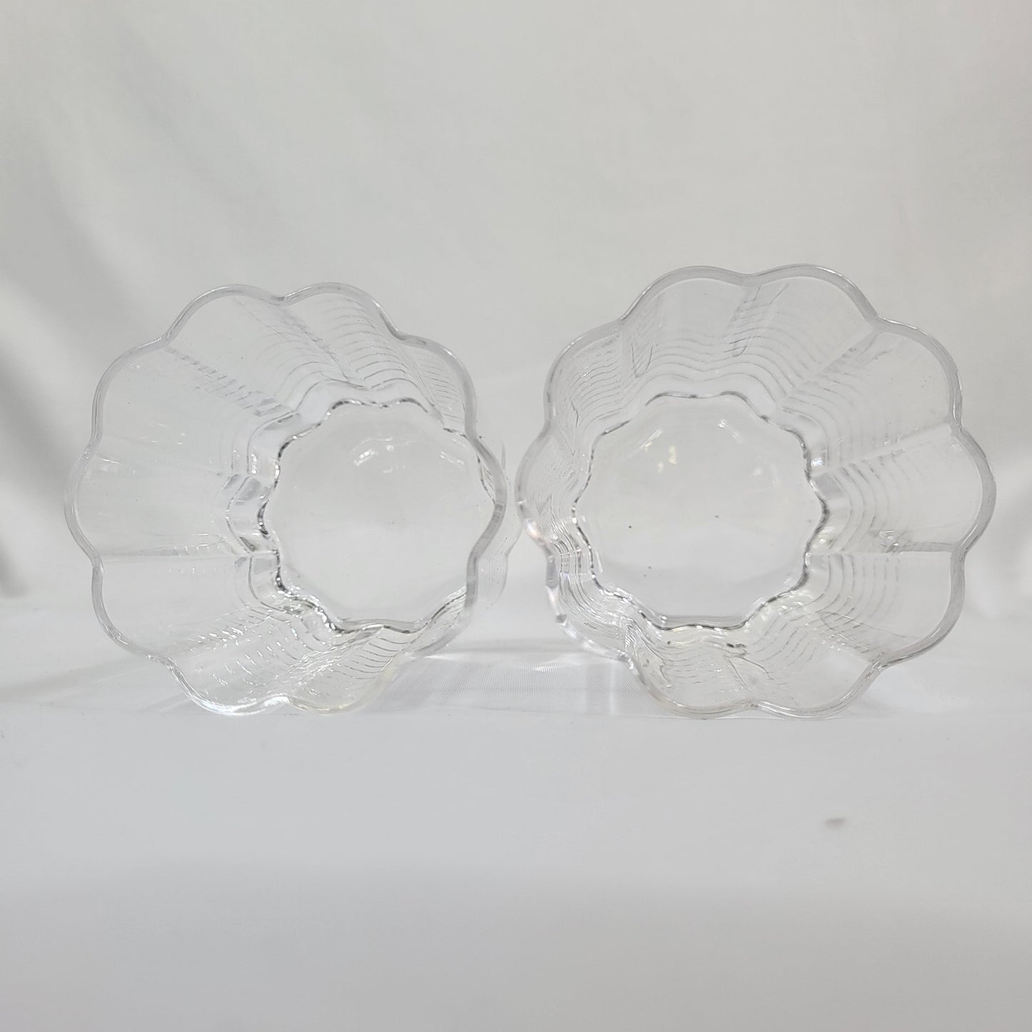 Set de 2 Vasos de Cristal con Borde Ondulado y Tallado Vertical