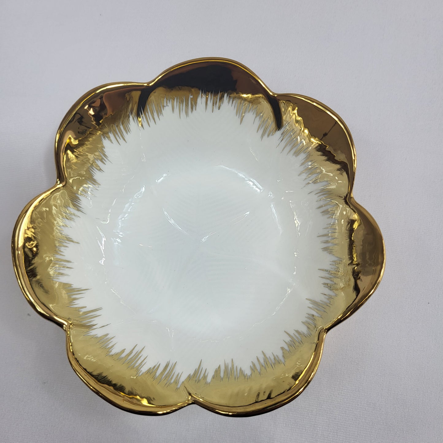 Set de 4 Bowls de Cerámica Dorada con Soporte Metálico - 4 PCS