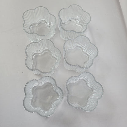 Set de 6 Bowls de Cristal Transparente con Forma de Flor y Estrías Verticales