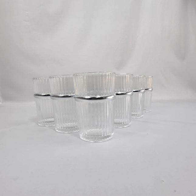 Set de 12 Vasos de Cristal con Estrías Verticales y Borde Plateado