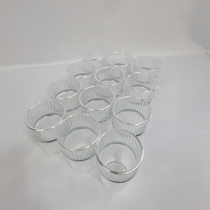 Set de 12 Vasos de Cristal con Estrías Verticales y Borde Plateado