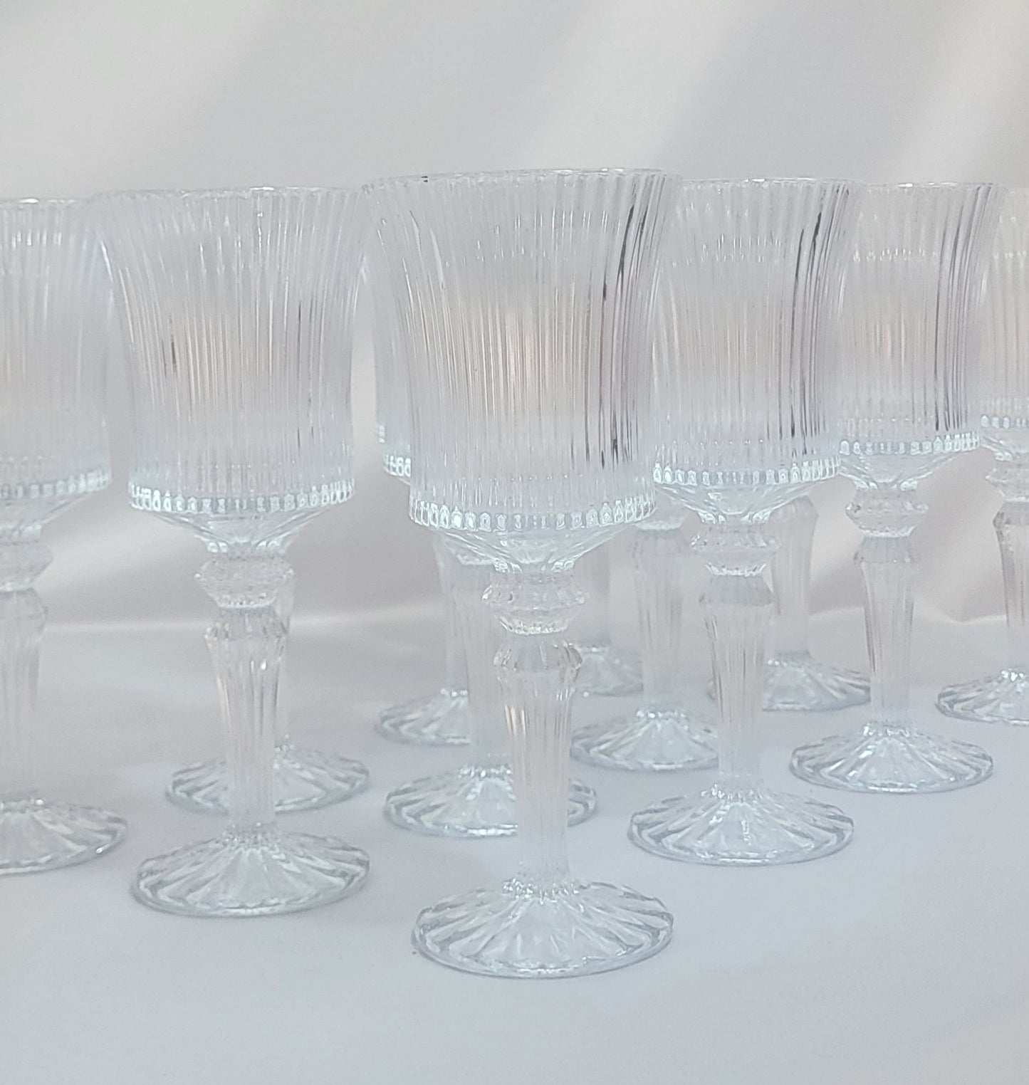 Set de 12 Copas de Cristal Tallado con Pie