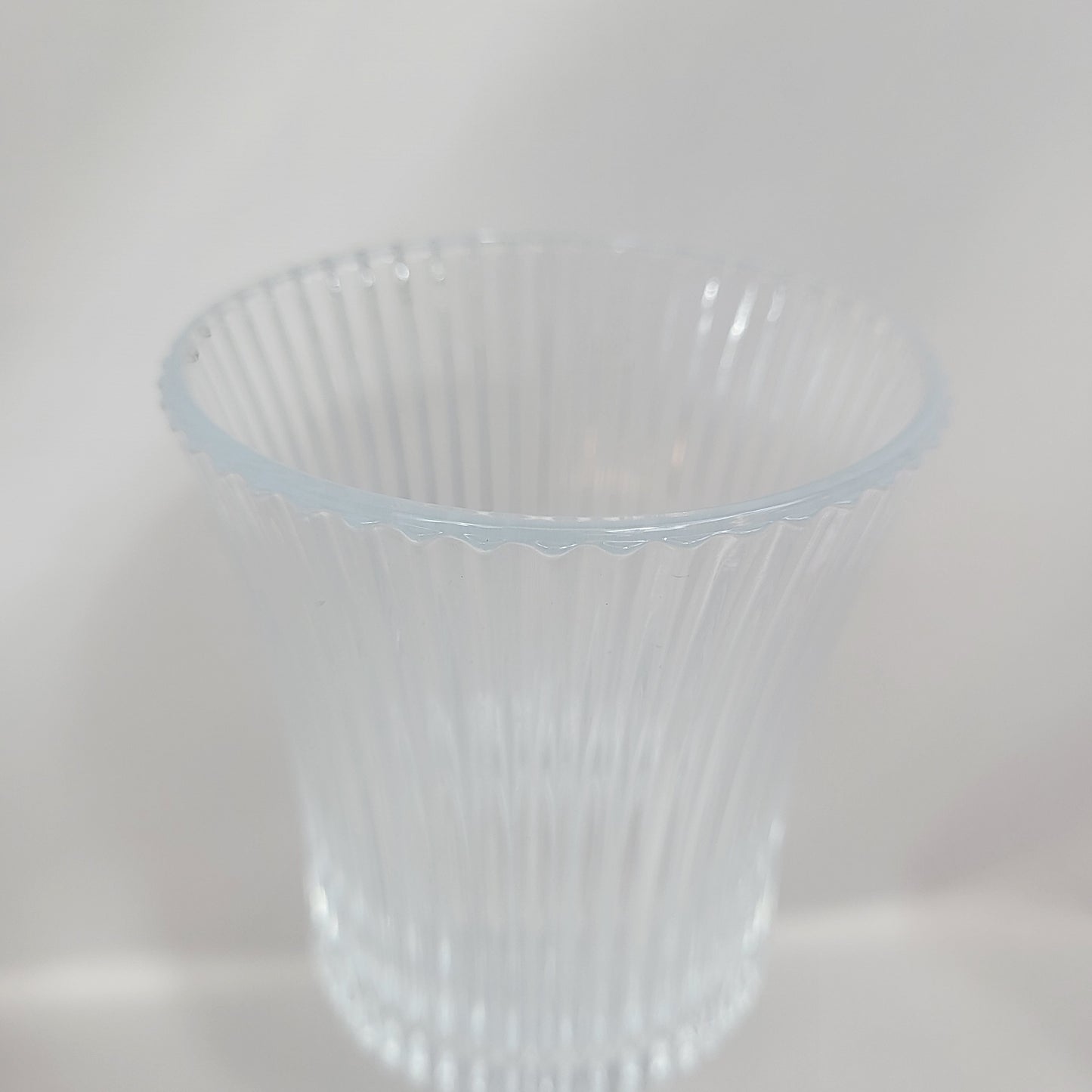 Set de 12 Copas de Cristal Tallado con Pie
