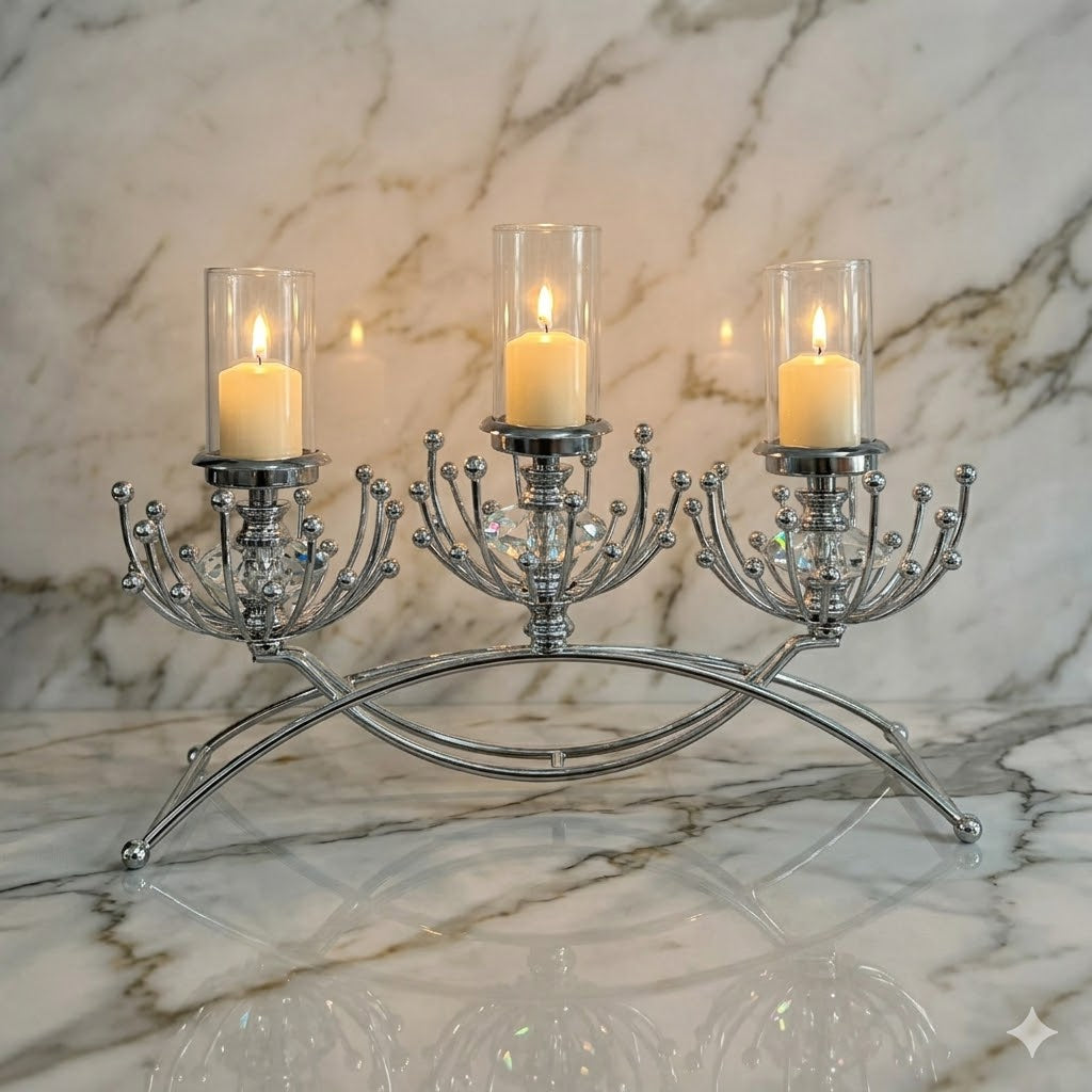 Candelabro Plateado de Cristal para 3 Velas – Centro de Mesa Moderno y Elegante