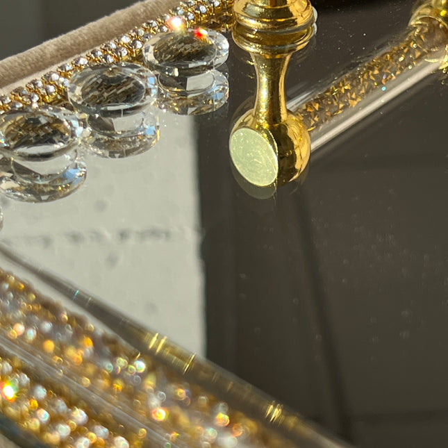 🪞 Bandeja Espejo de Lujo con Detalles Dorados y Cristales – 40x28 cm