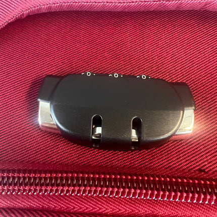 ✈️Maleta Resistente y Elegante – Viaja con Estilo y Seguridad - COLOR ROJO