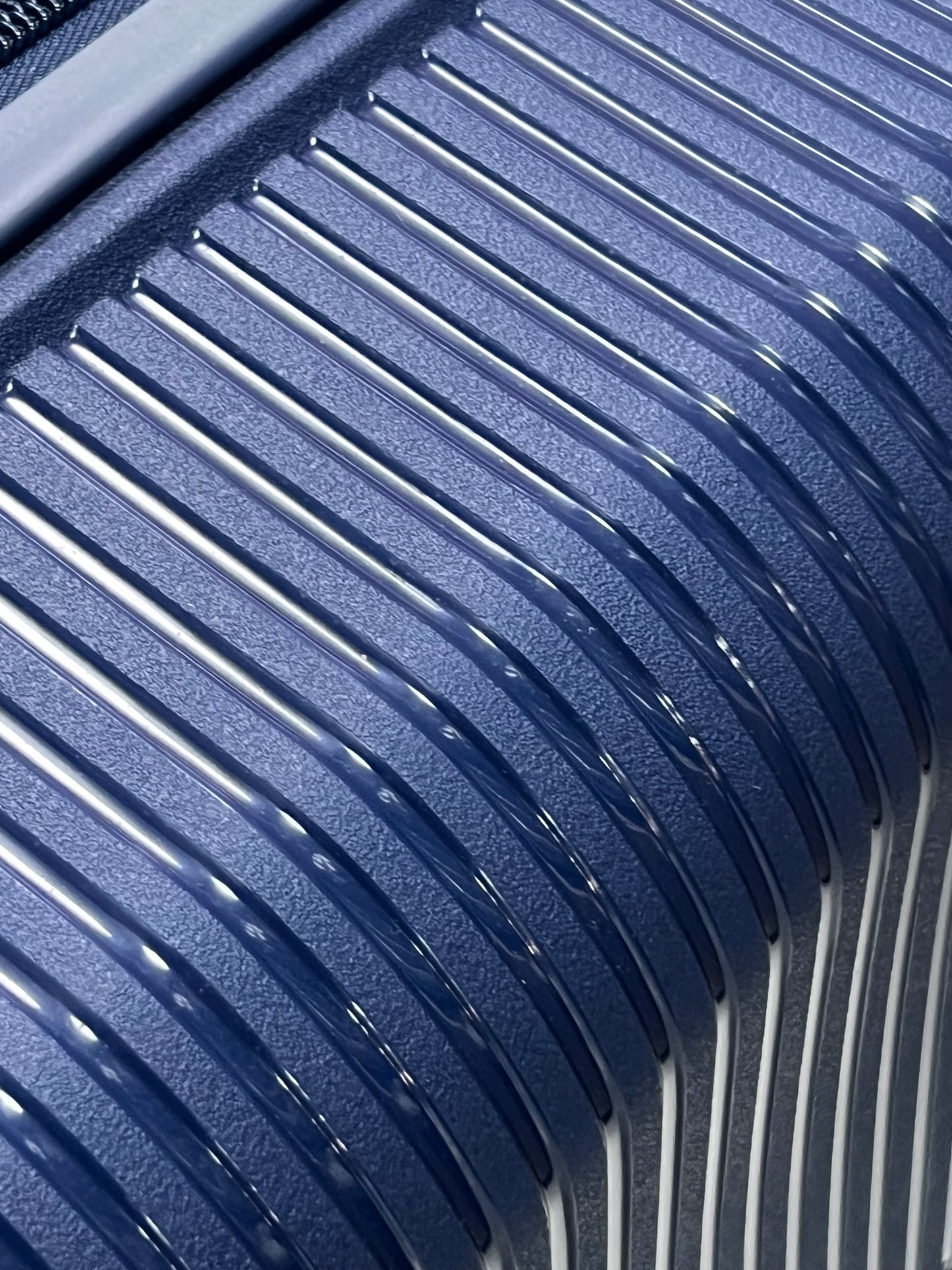 Maleta Rígida de Viaje con Ruedas 360º – Disponible en Tamaño Pequeño, Mediano y Grande