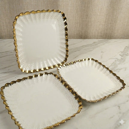 🟨 Conjunto de 3 Tabuleiros Quadrados em Vidro com Rebordo Dourado 34,5cm x 34,5cm – Elegância e Estilo para Servir