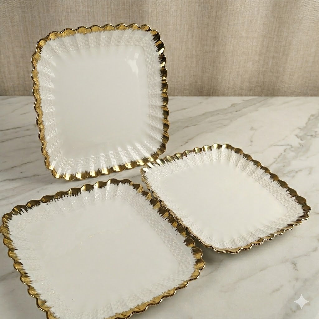 Set de 3 Platos Cuadrados Elegantes con Borde Dorado – Presentación Sofisticada para Mesa y Picoteo