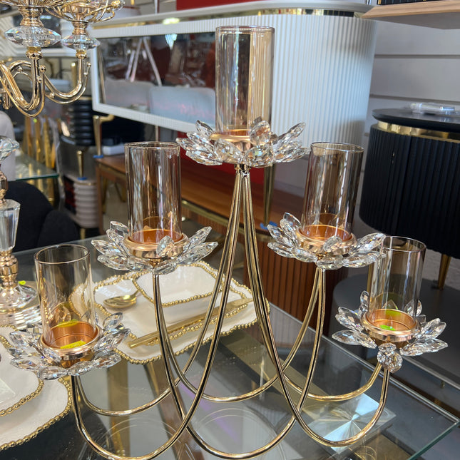 Candelabro Dorado de Cristal para 5 Velas – Centro de Mesa Elegante