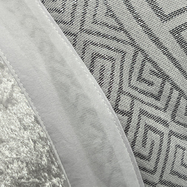 Colcha elegante SUZY – Conjunto decorativo com três almofadas, 250 x 260 cm - BRANCO