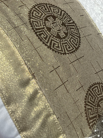 🏯 Colcha TOQUIO Elegante – Conjunto Decorativo con Tres Almohadas, 250 x 260 cm