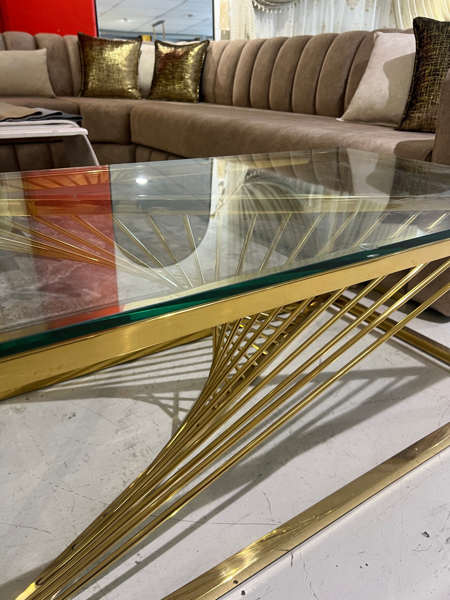 Mesa de centro de cristal y patas acero inoxidable dorado