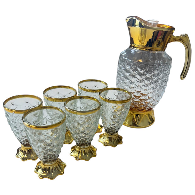 🍹 Conjunto de 7 peças – Jarra + 6 copos com detalhes dourados ✨
