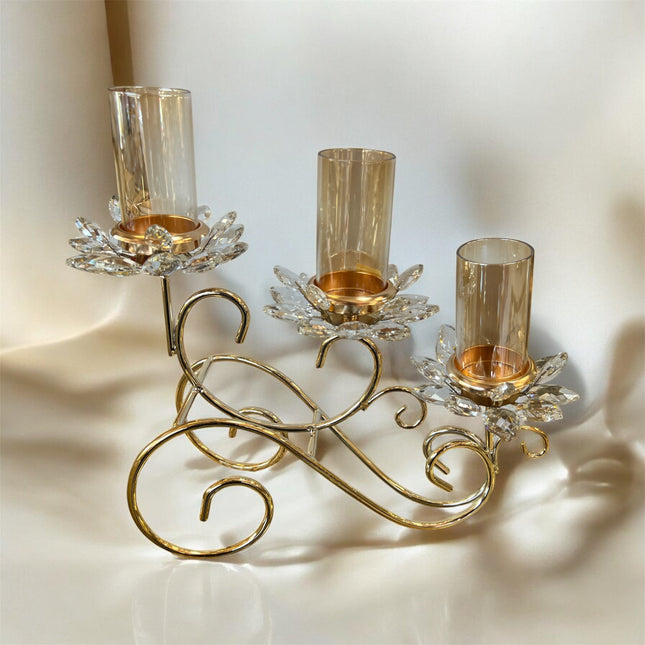 Candelabro Dorado de 3 Portavelas con Cristales — Diseño Floral Elegante