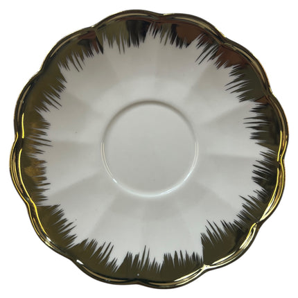 🌟 Conjunto de 6 xícaras com pires – Design em degradê dourado