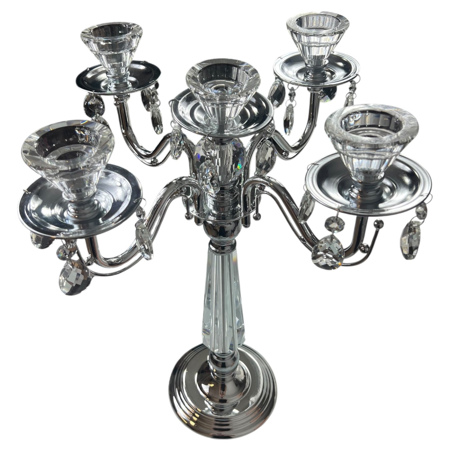 Castiçal com base de prata e taças de cristal esculpido