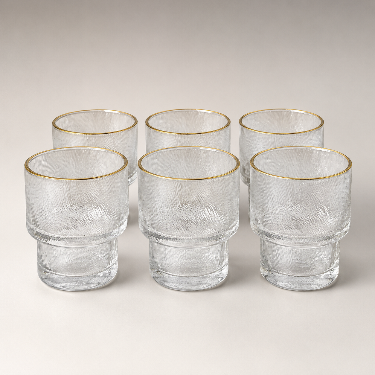 Set de 6 Vasos Nura – Cristal Texturizado con Borde Dorado