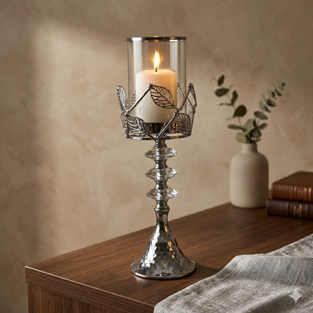 Portavelas de Cristal y Metal Plateado con Detalles de Hojas – 42cm