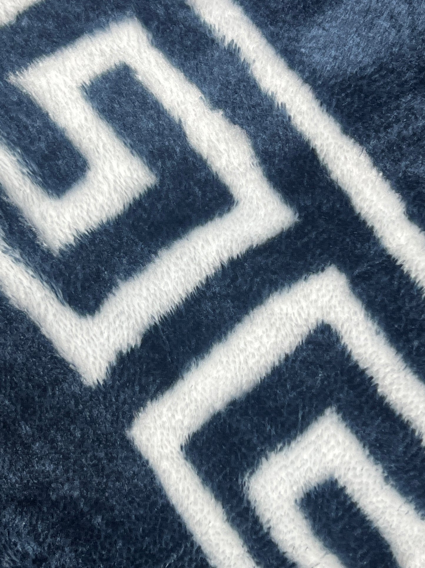 Manta Raschel 220 x 240 cm – 2 kg – 100% Poliéster