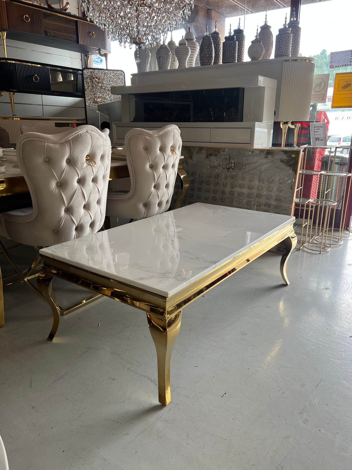 Mesa de centro mármol blanco patas acero inoxidable dorado