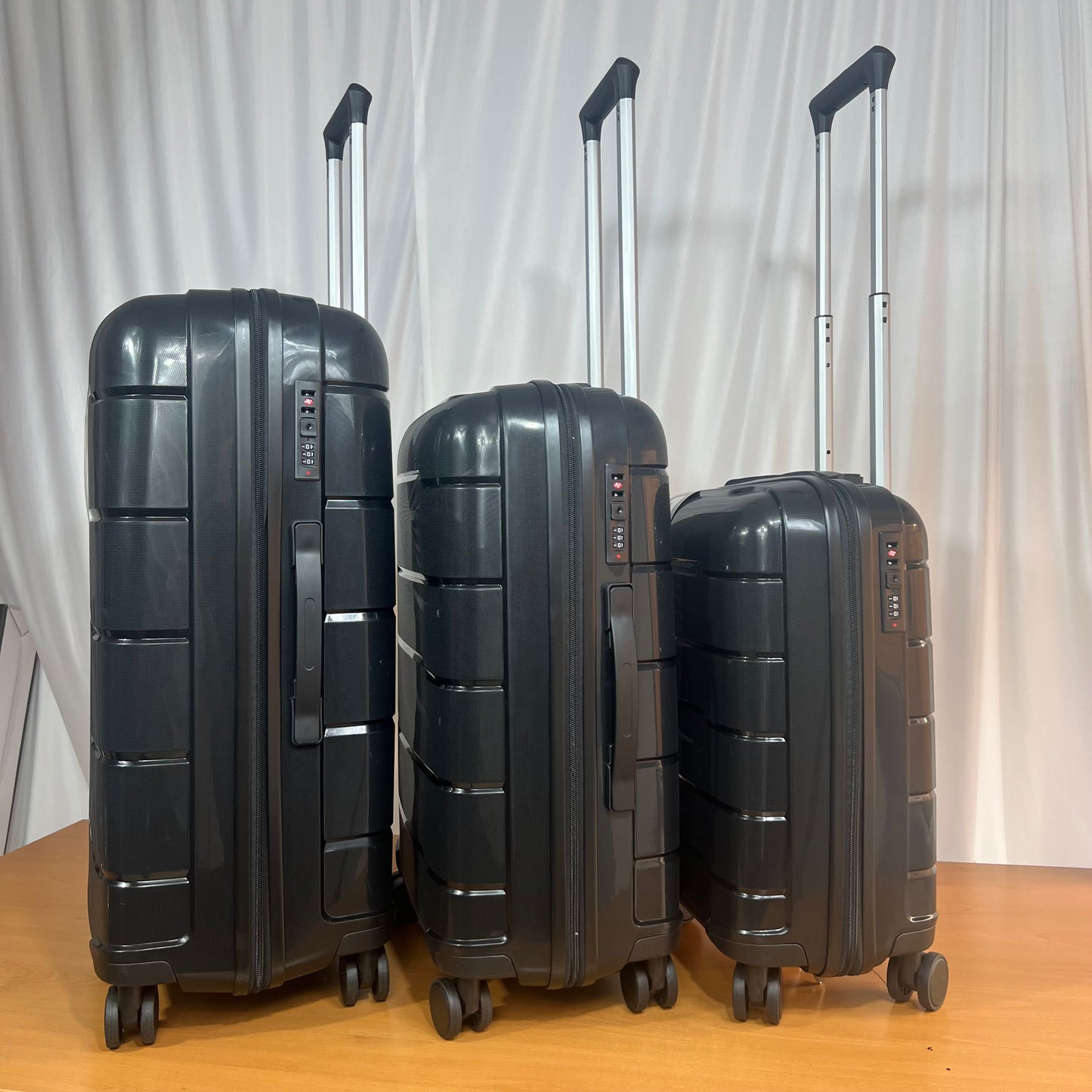 Set de Maletas de Viaje Rígidas Premium (Juego de 3 Piezas)
