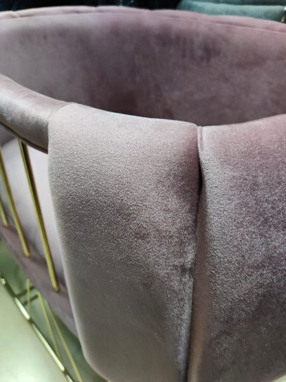 Berço de veludo luxuoso feito à mão – Design elegante e moderno – Rosa com pernas douradas 💤