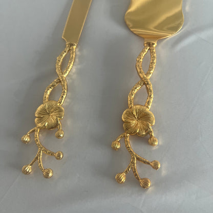 Set de Servidor de Pasteles Dorado Clásico - Decorado Flor